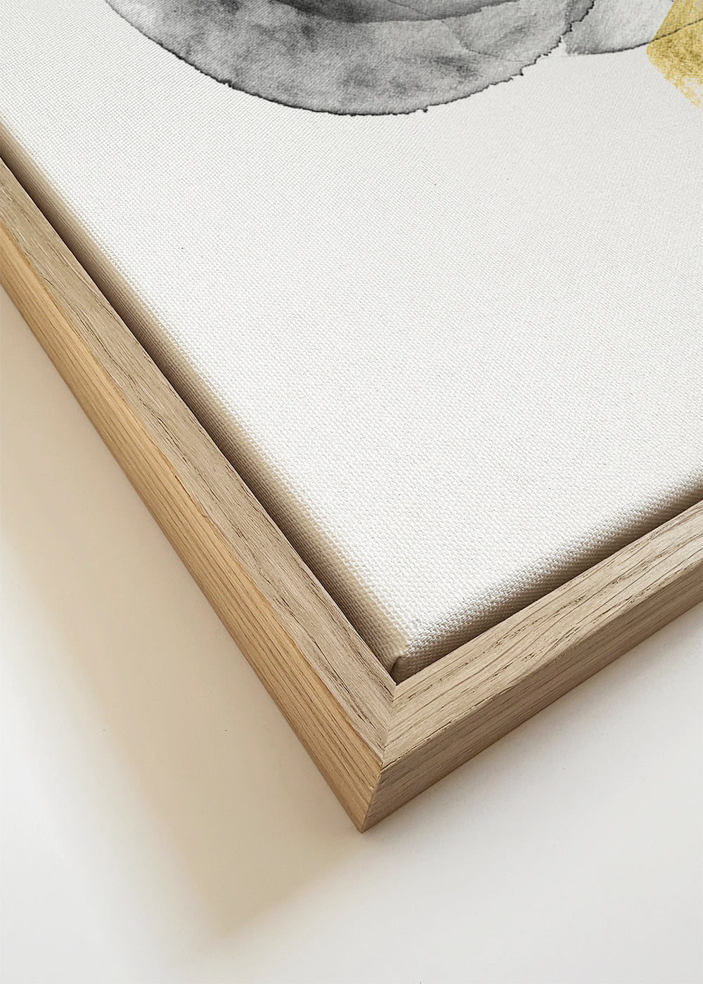 GIROS EN NEGRO Y ORO