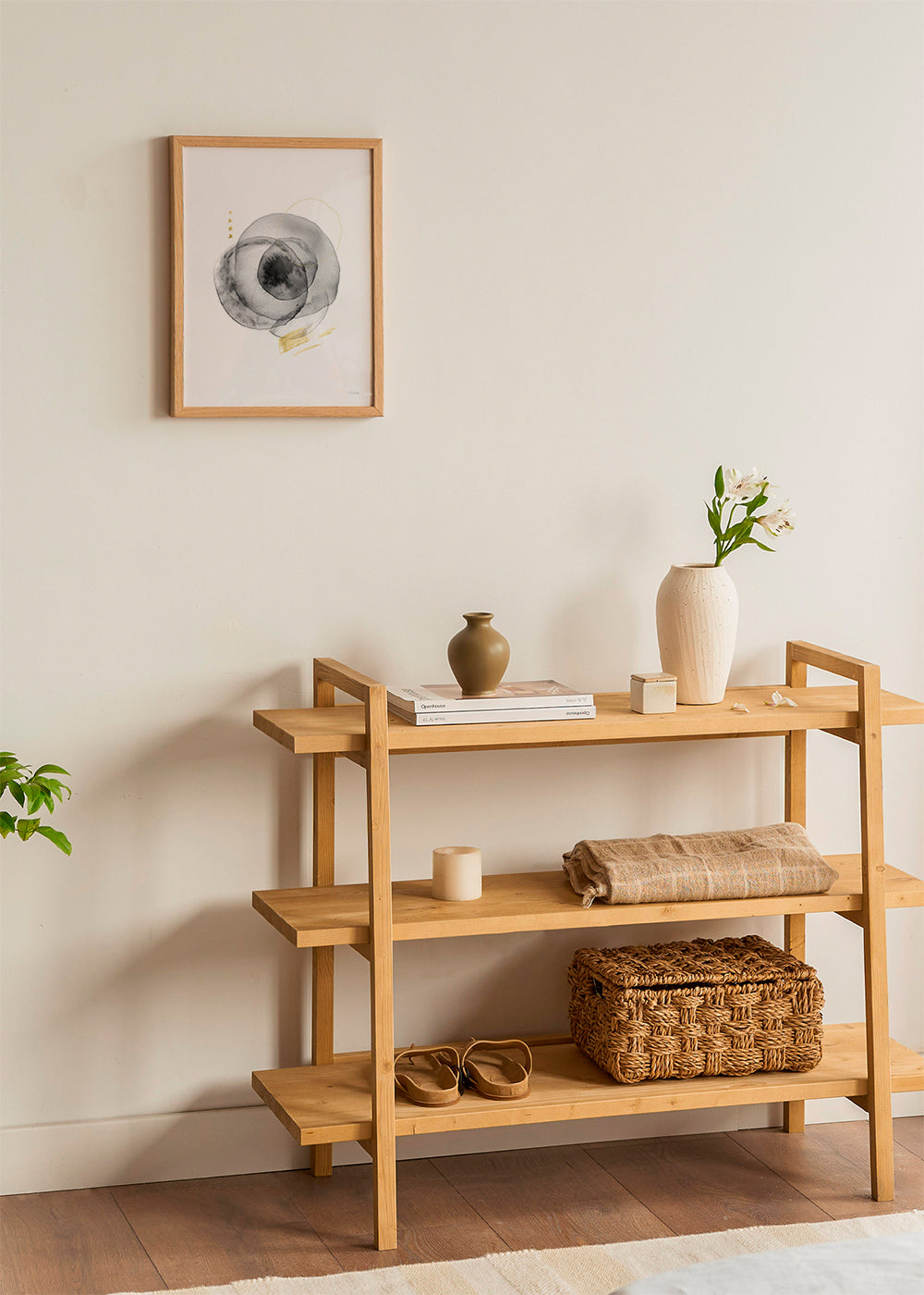 GIROS EN NEGRO Y ORO