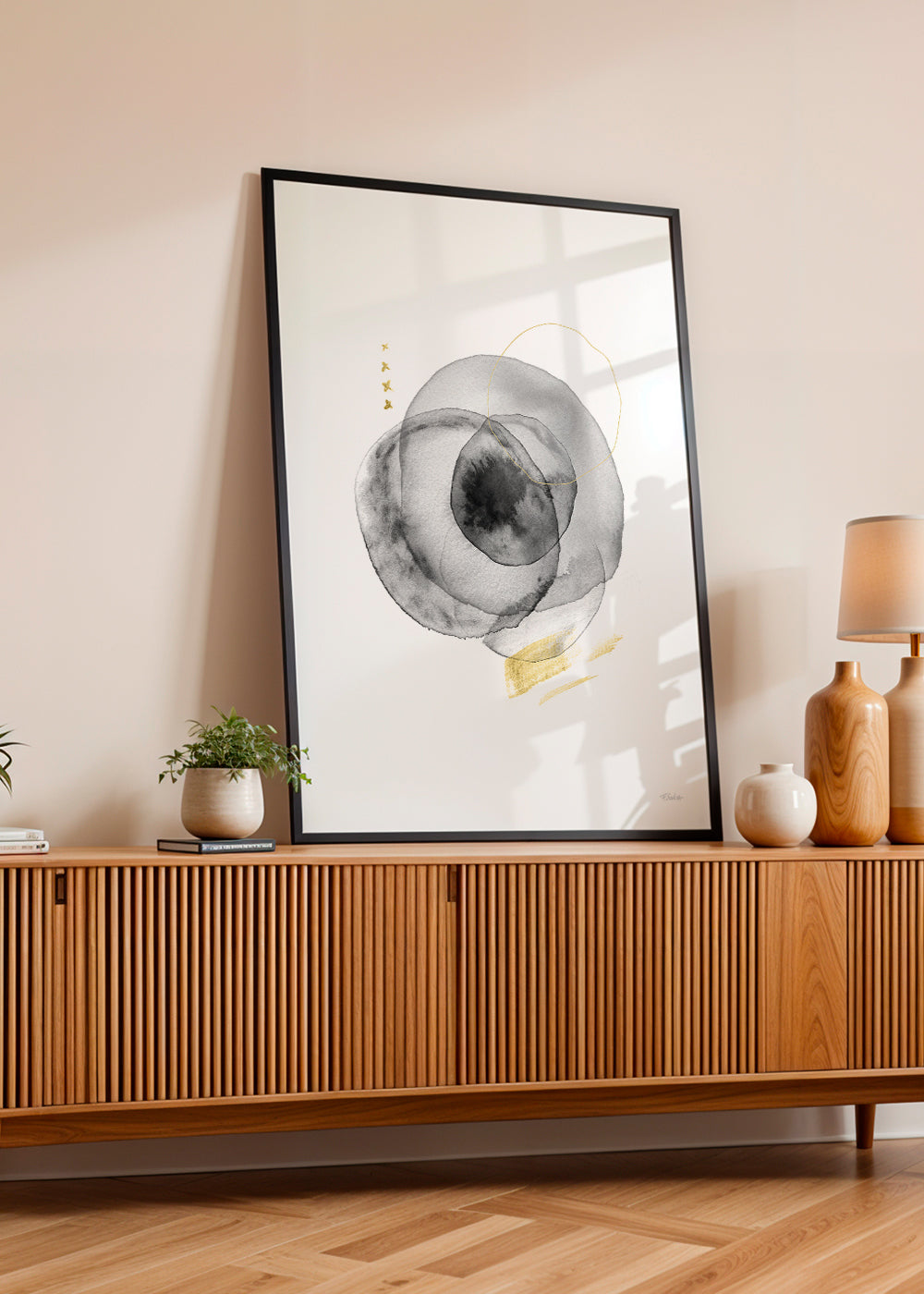 GIROS EN NEGRO Y ORO