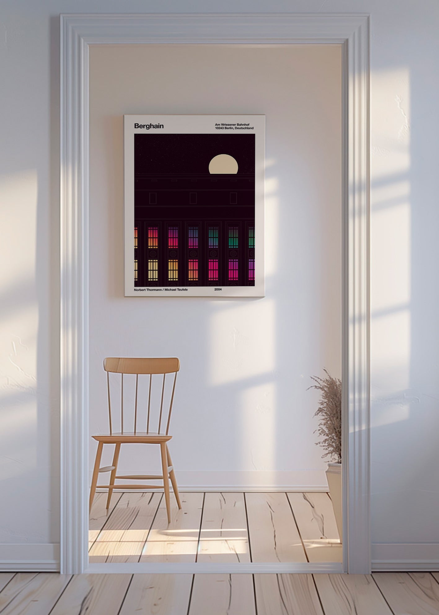 Stadtposter mit beleuchteter Fassade