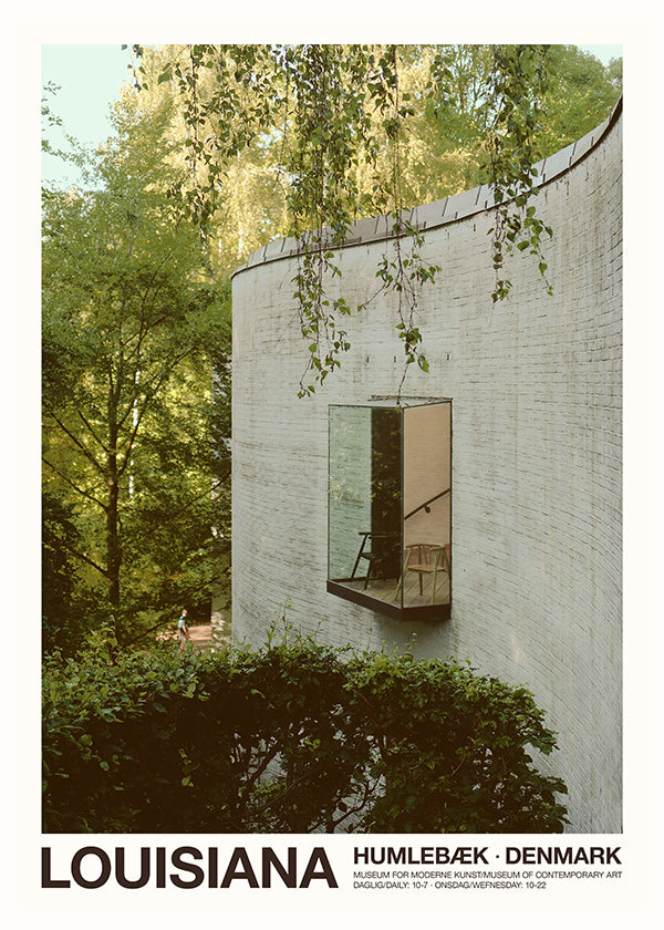 Fotografie gekrümmter Architektur mit vorstehendem Fenster