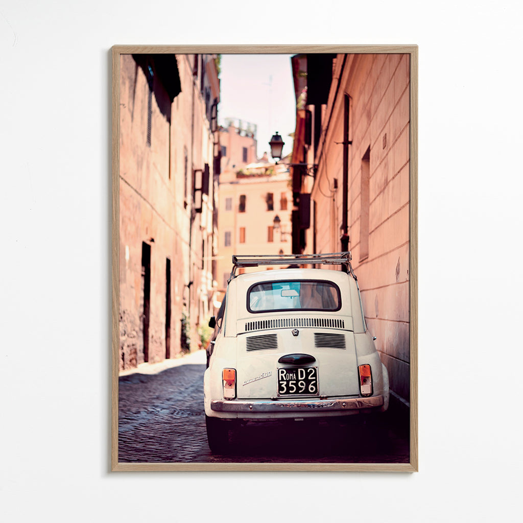 Küchenkunst auf Reisen: Oldtimer in einer römischen Gasse – Oak Frame