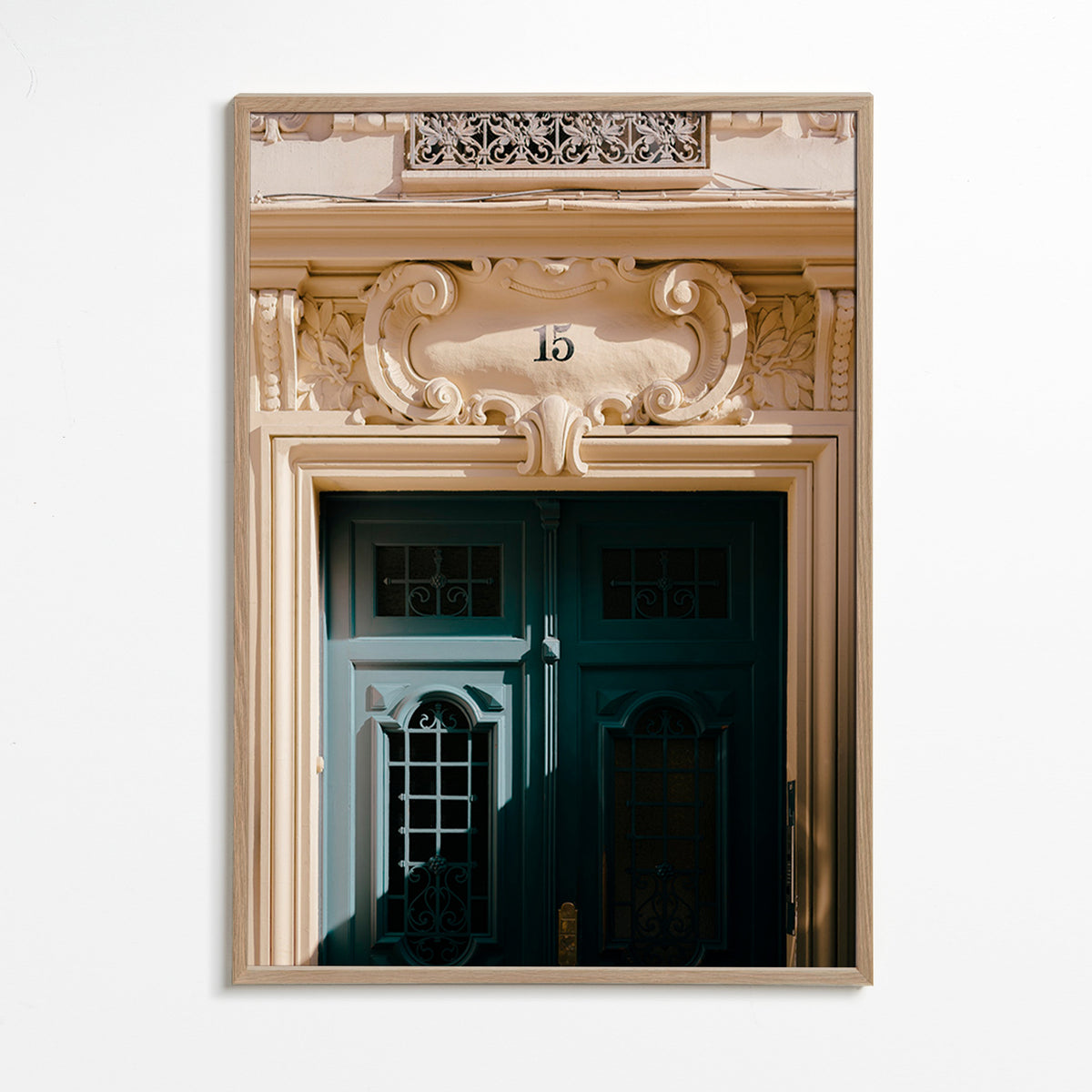 Küchenkunst: grüne Tür mit Nummer 15 – Oak Frame