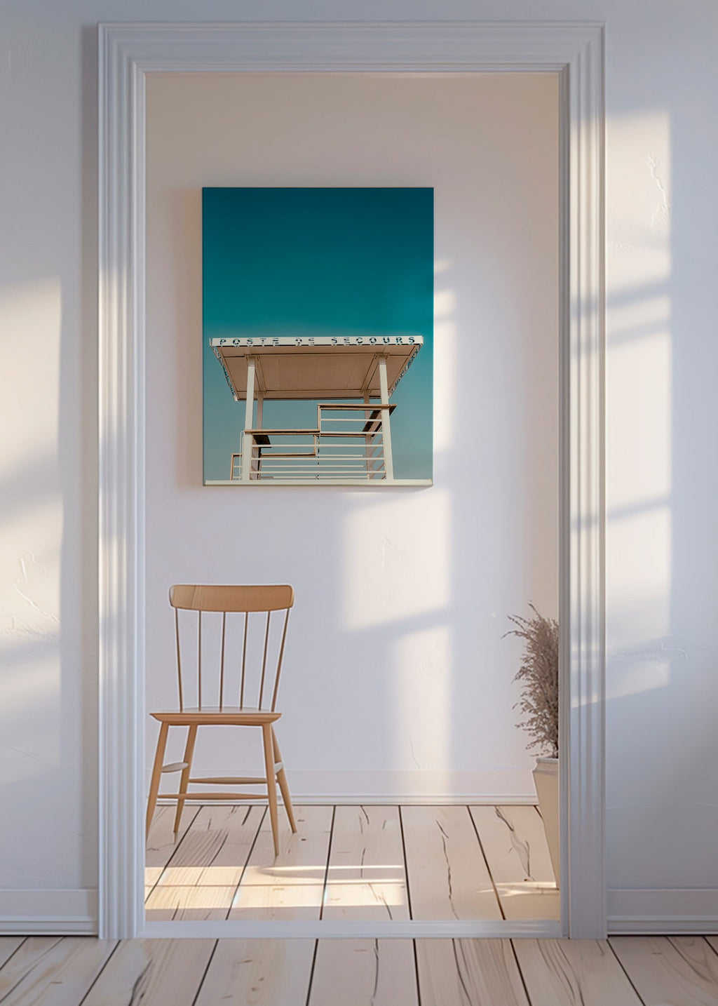 Fotografie: Rettungsturm vor blauem Himmel – Canvas