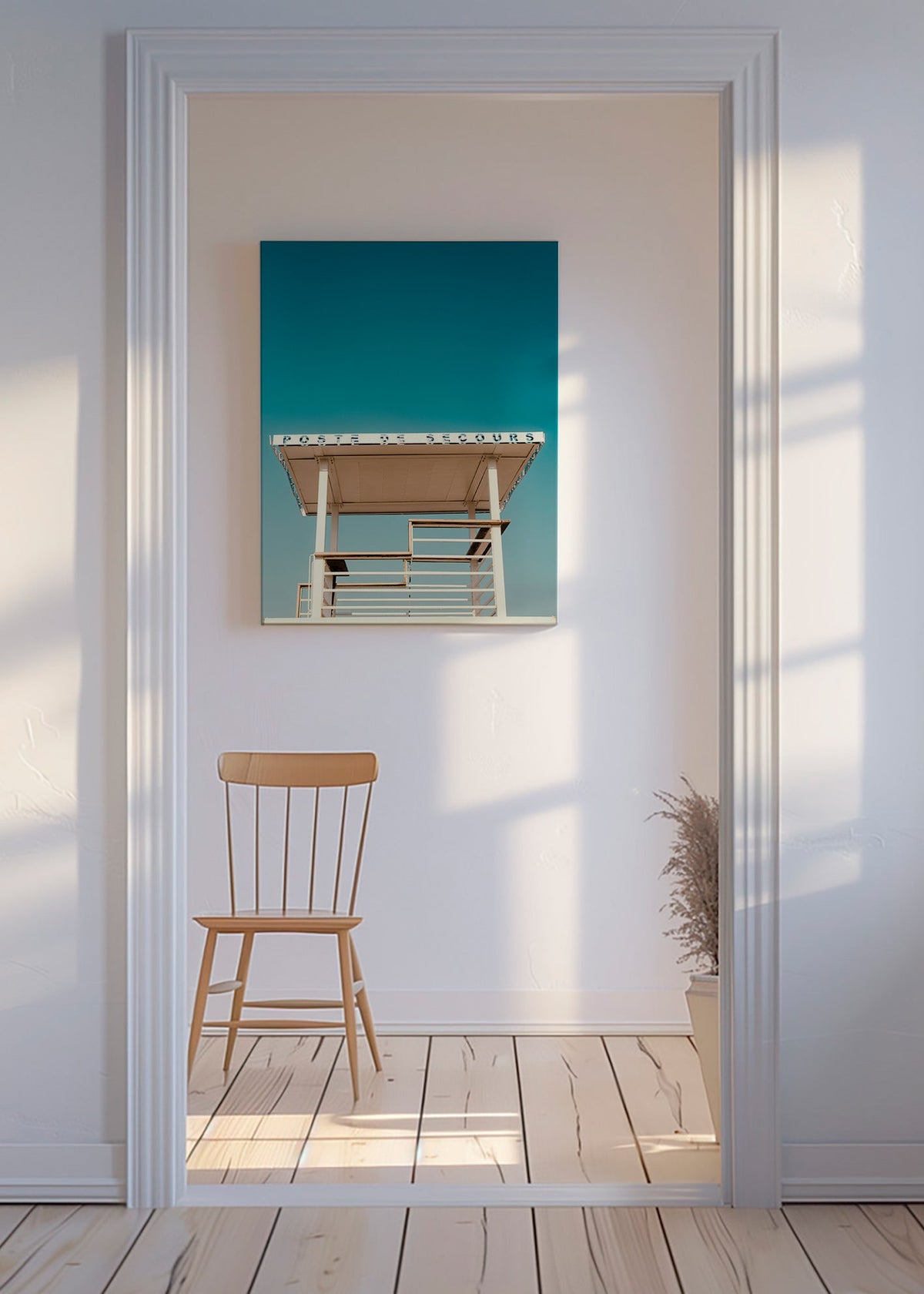 Fotografie: Rettungsturm vor blauem Himmel – Canvas