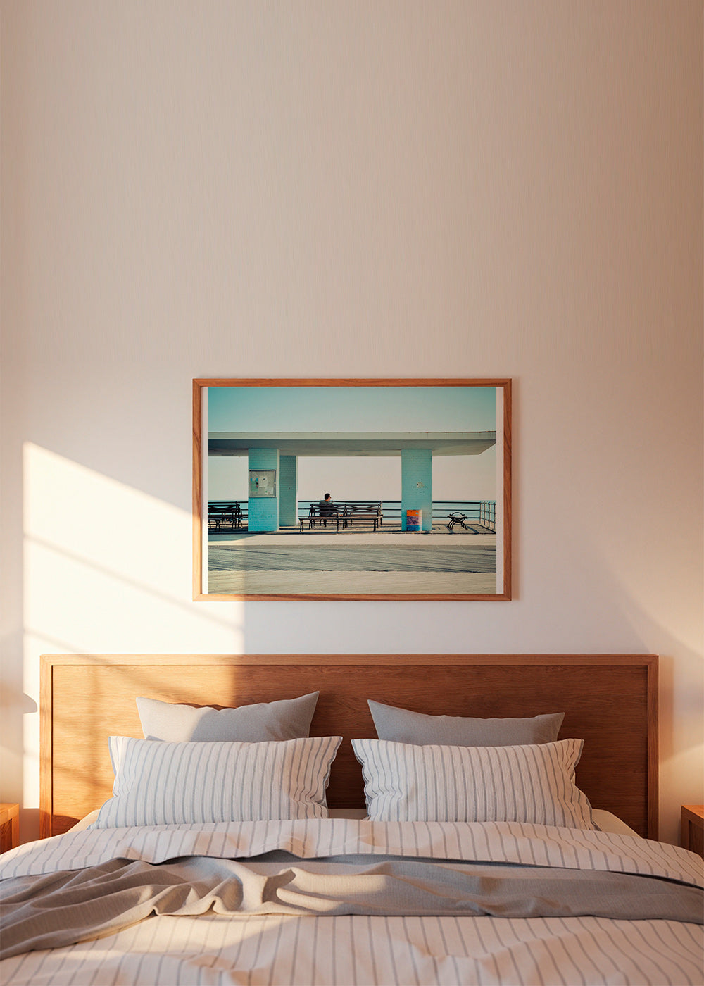 Molo-Fotografie mit einsamer Bank – Product3