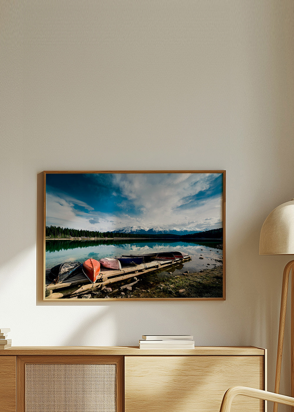 Landschaftsbild mit Kanus am Steg – Product3