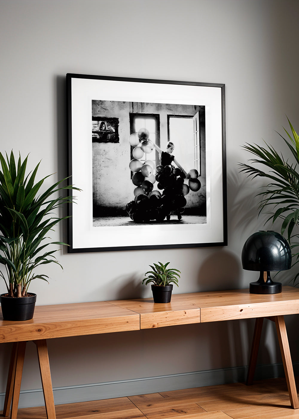 Dancing with loneliness - Yugie Potret