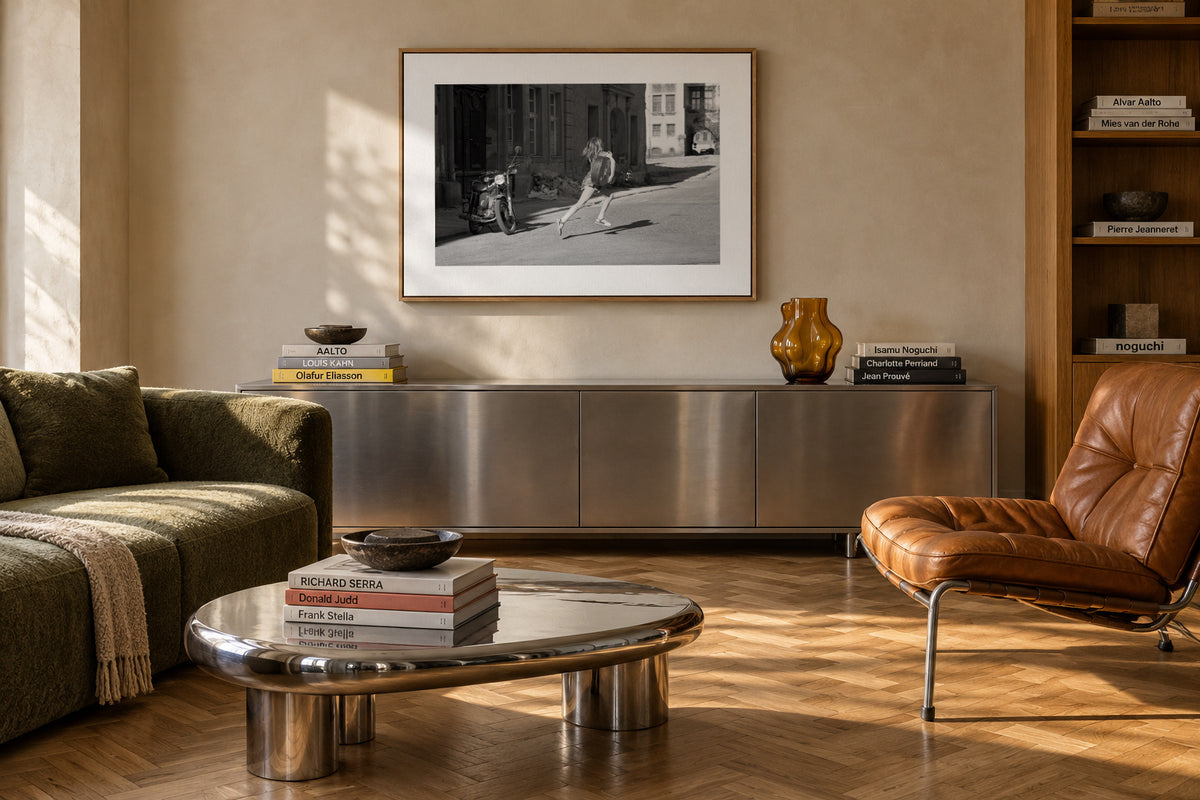 Freedom from the series Childhoods - Framed canvas in an interior