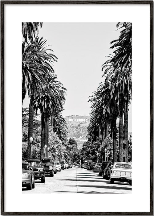 Reiseplakat Hollywood Palmenstraße in Schwarzweiß – Black Frame