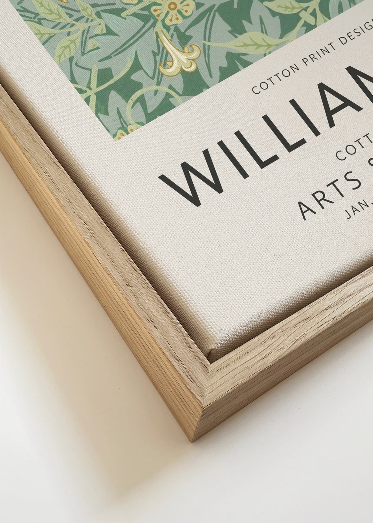 William Morris pattern VIII - Framed canvas detail