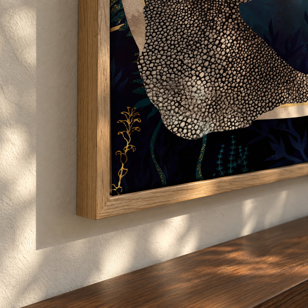 Metallic Stingray - Framed canvas detail