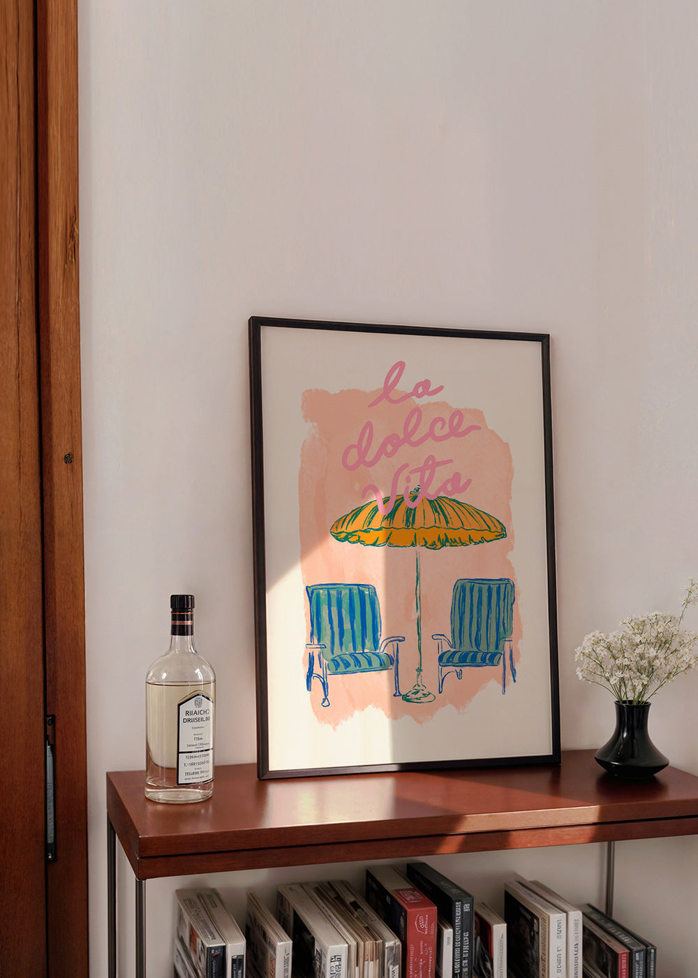 Illustration La Dolce Vita Sonnenschirm und Stühle