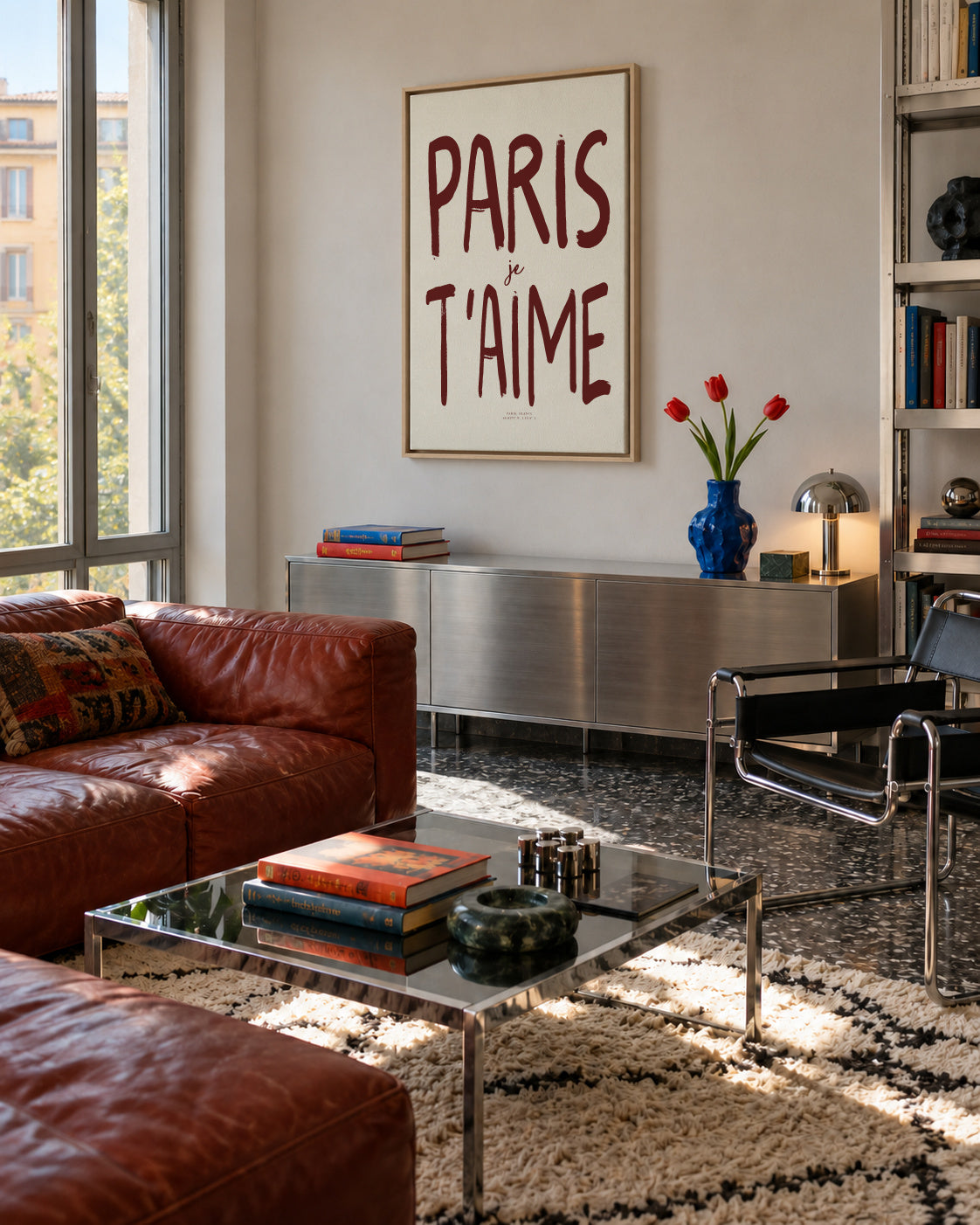 Paris, je t'aime - Framed canvas in an interior