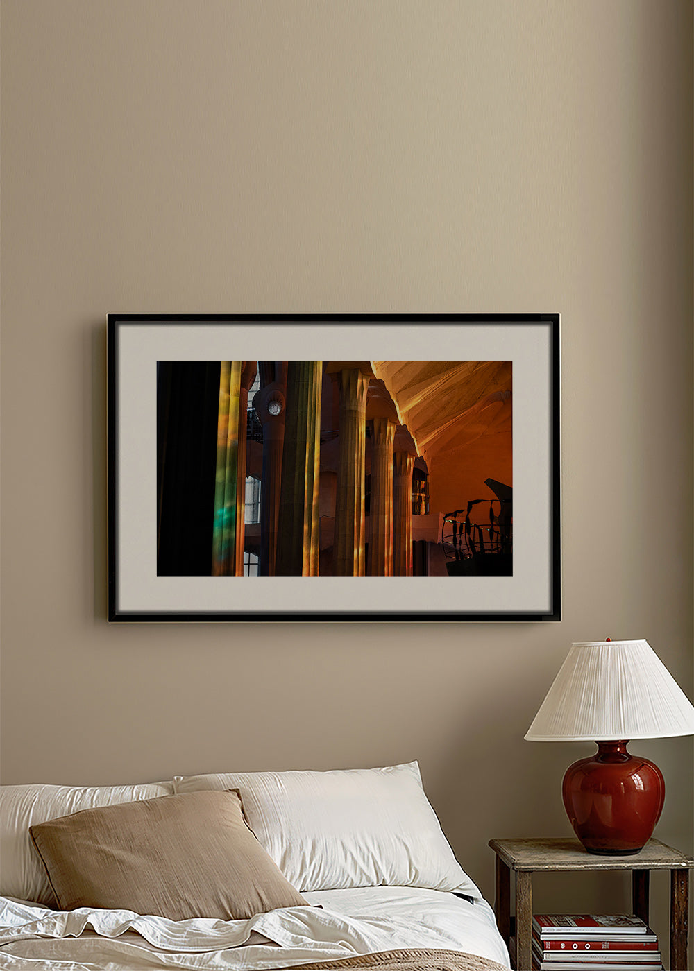 Architekturfotografie im Innenraum mit goldenem Licht