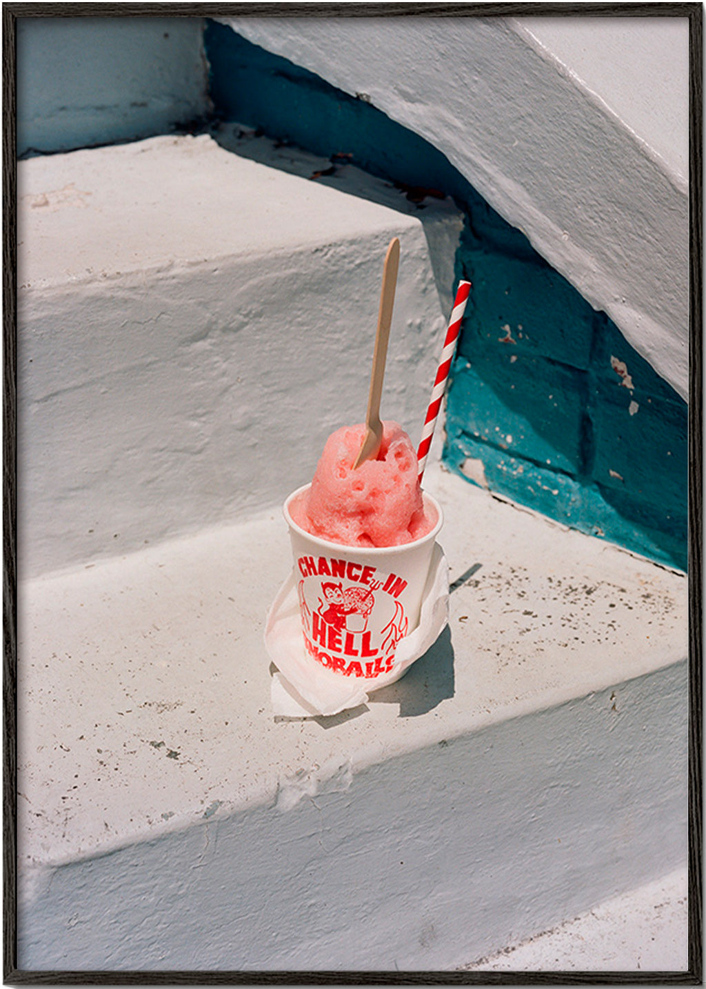 Cuadro de cocina con granizado rosa en escalera – Black Frame