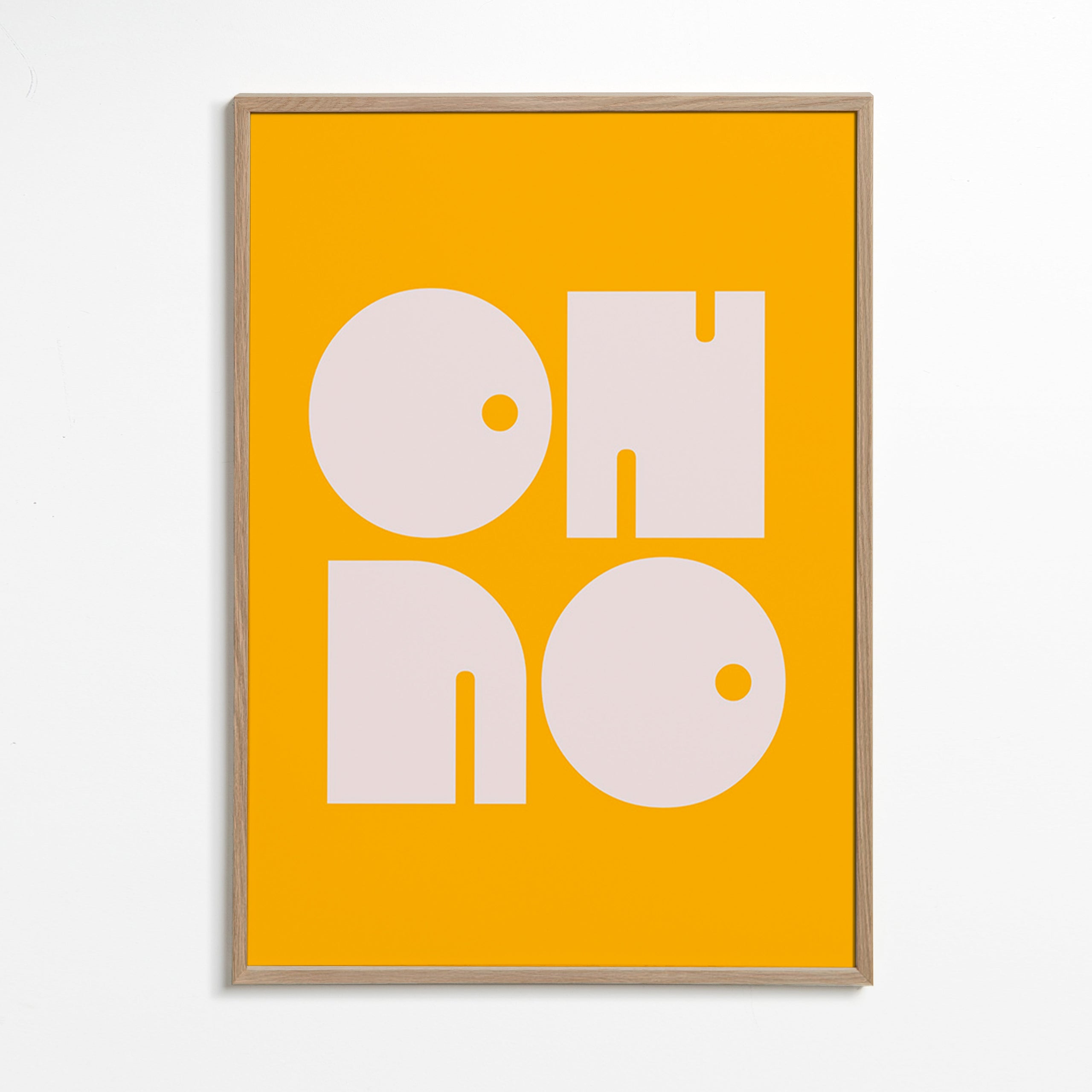 Cuadro geométrico con formas tipográficas mostaza – Oak Frame