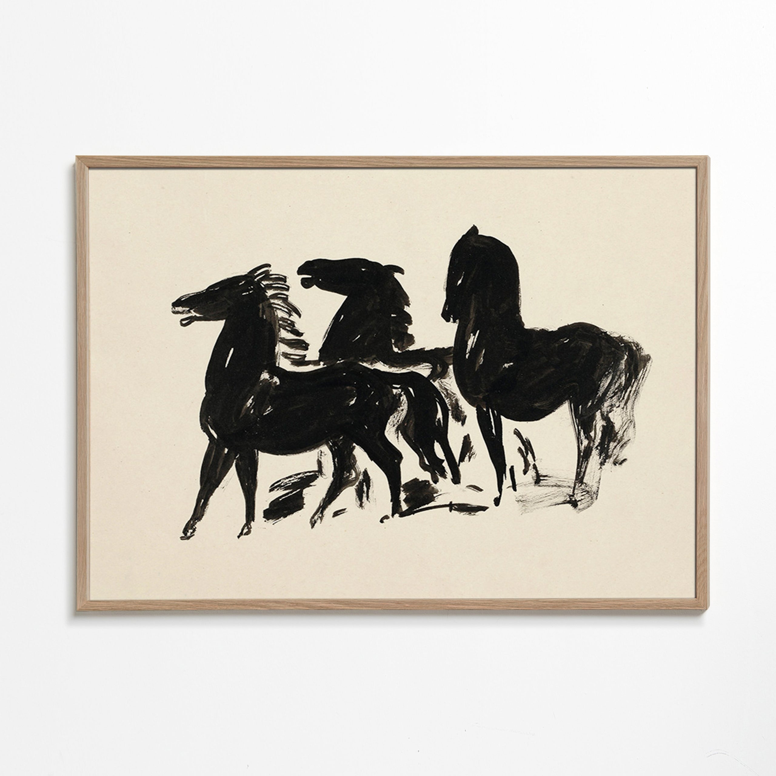Cuadro tres caballos: dibujo en tinta gestual – Oak Frame