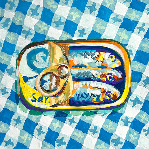 Cuadro de cocina: lata de sardinas sobre mantel a cuadros