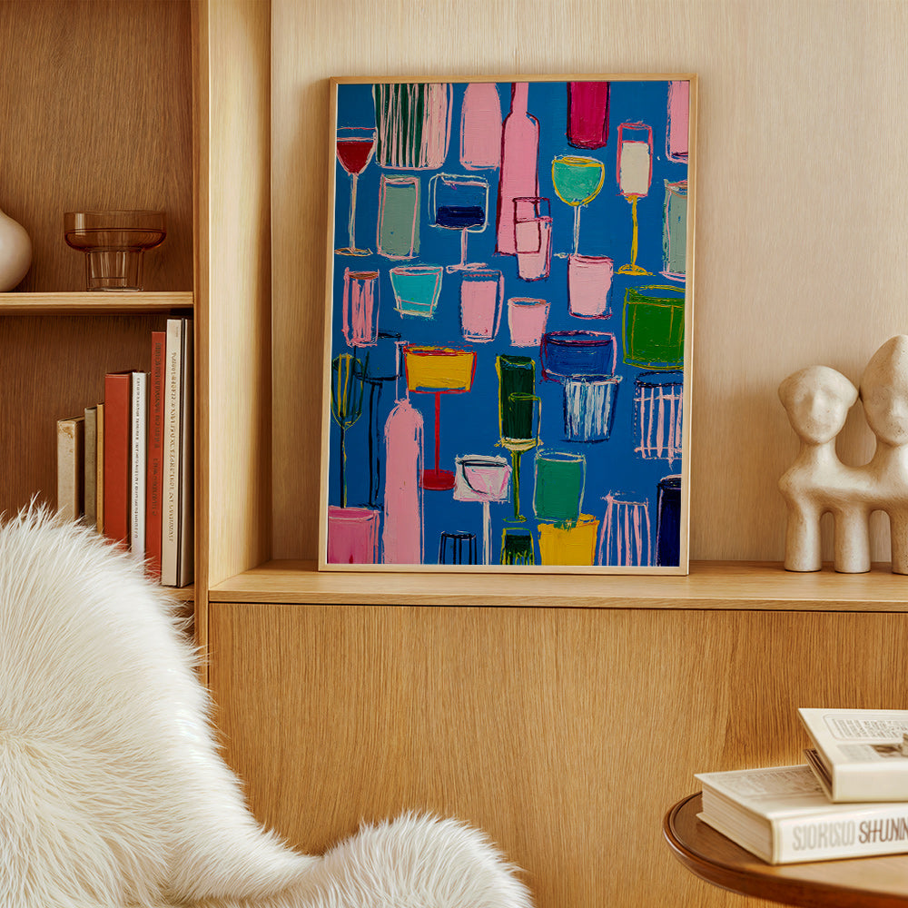 Küchenkunst: bunte Cocktails auf blauem Hintergrund