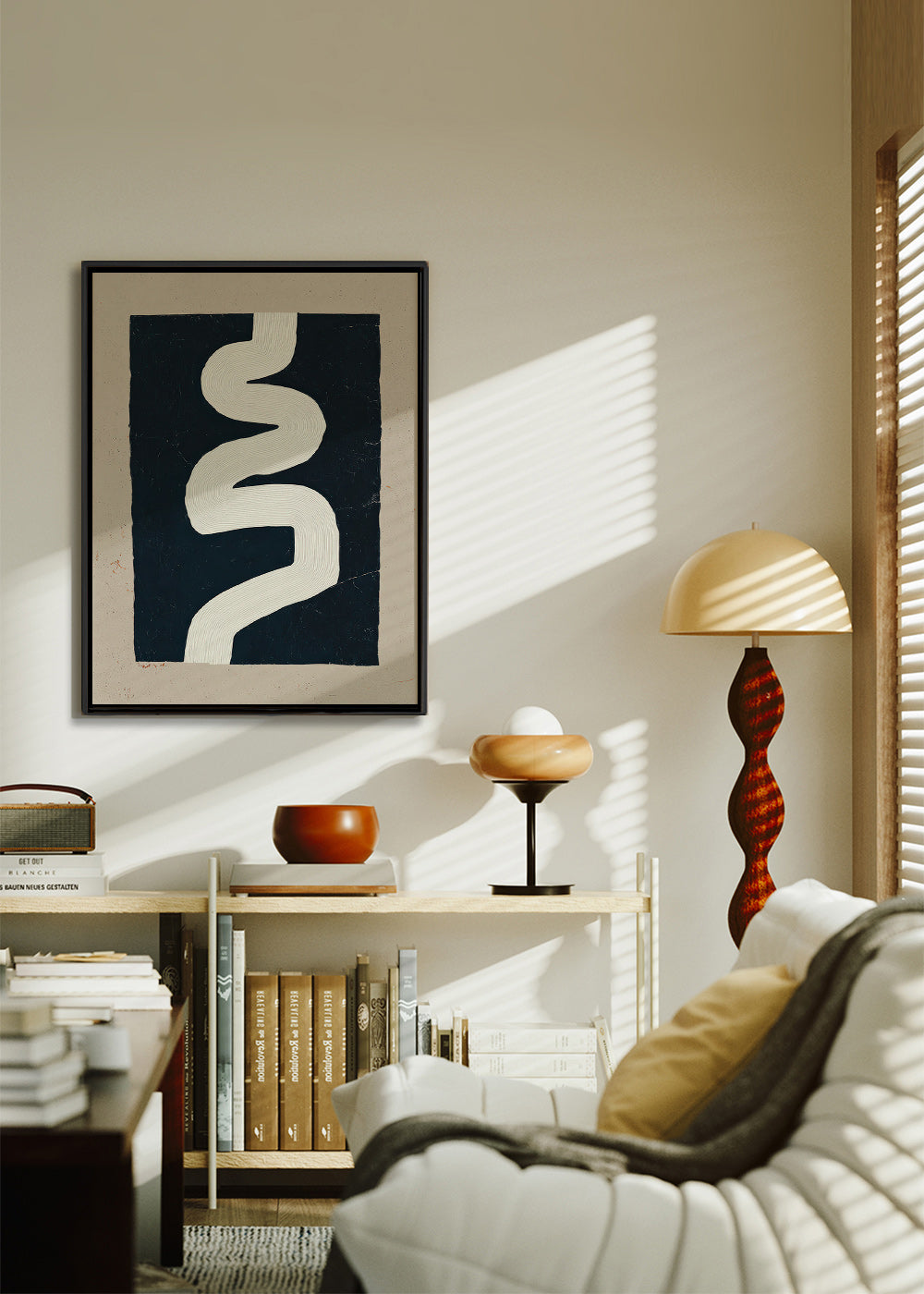 Minimalistisches Motiv weiße Kurve auf dunklem Feld