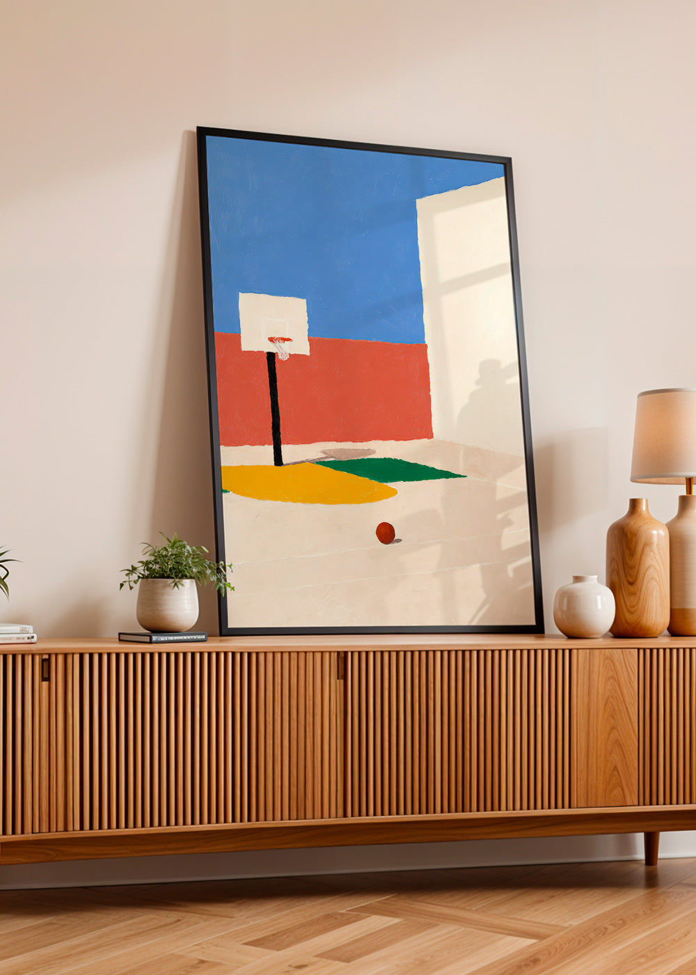 Sportkunst: minimalistischer Platz mit Ball