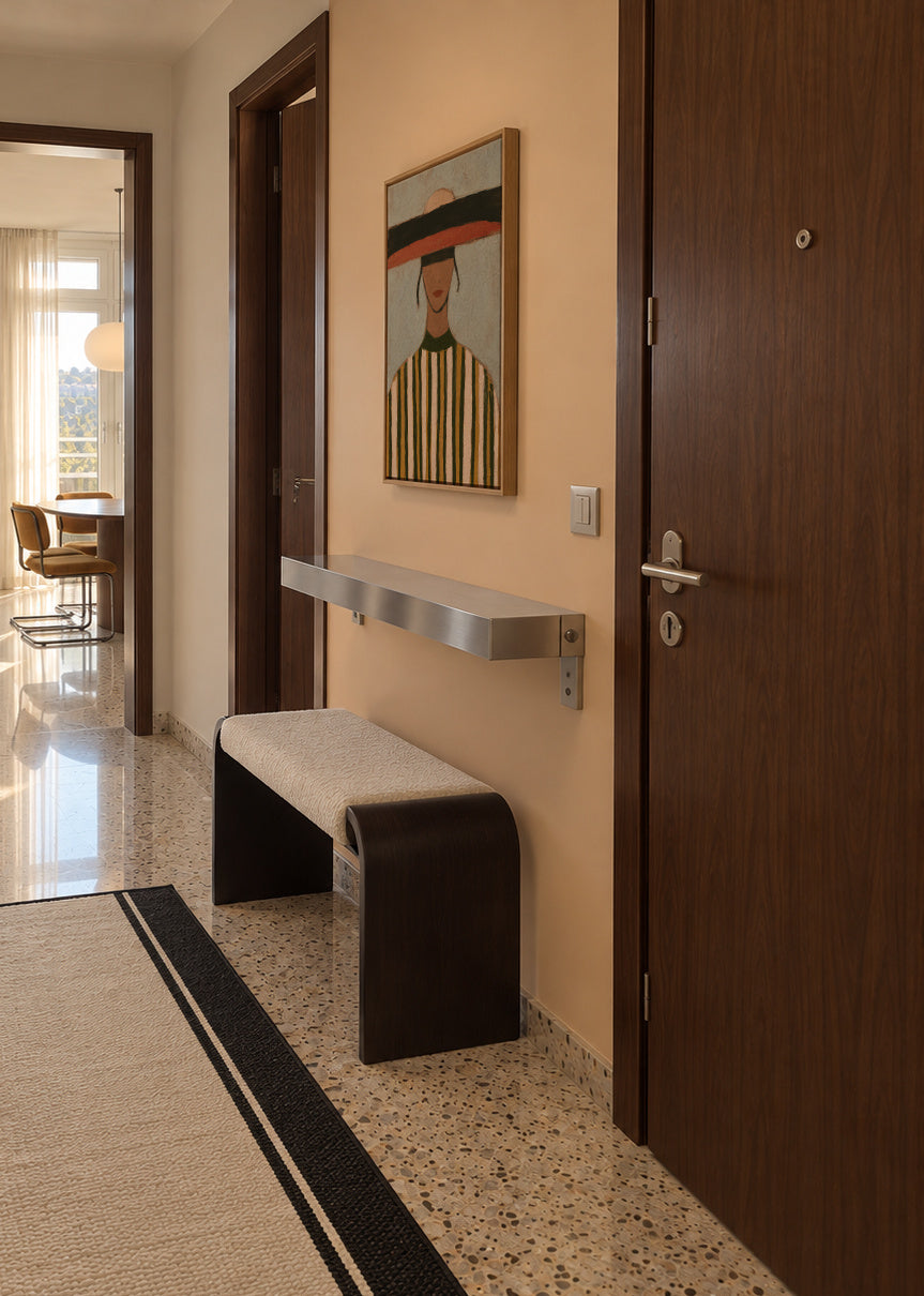 Wide Brim - Framed canvas in an interior