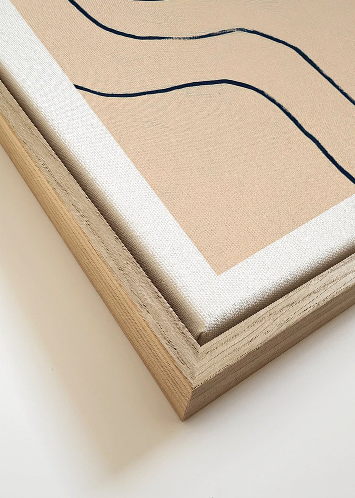 Minimalistisches Bild mit fließenden Linien auf Beige