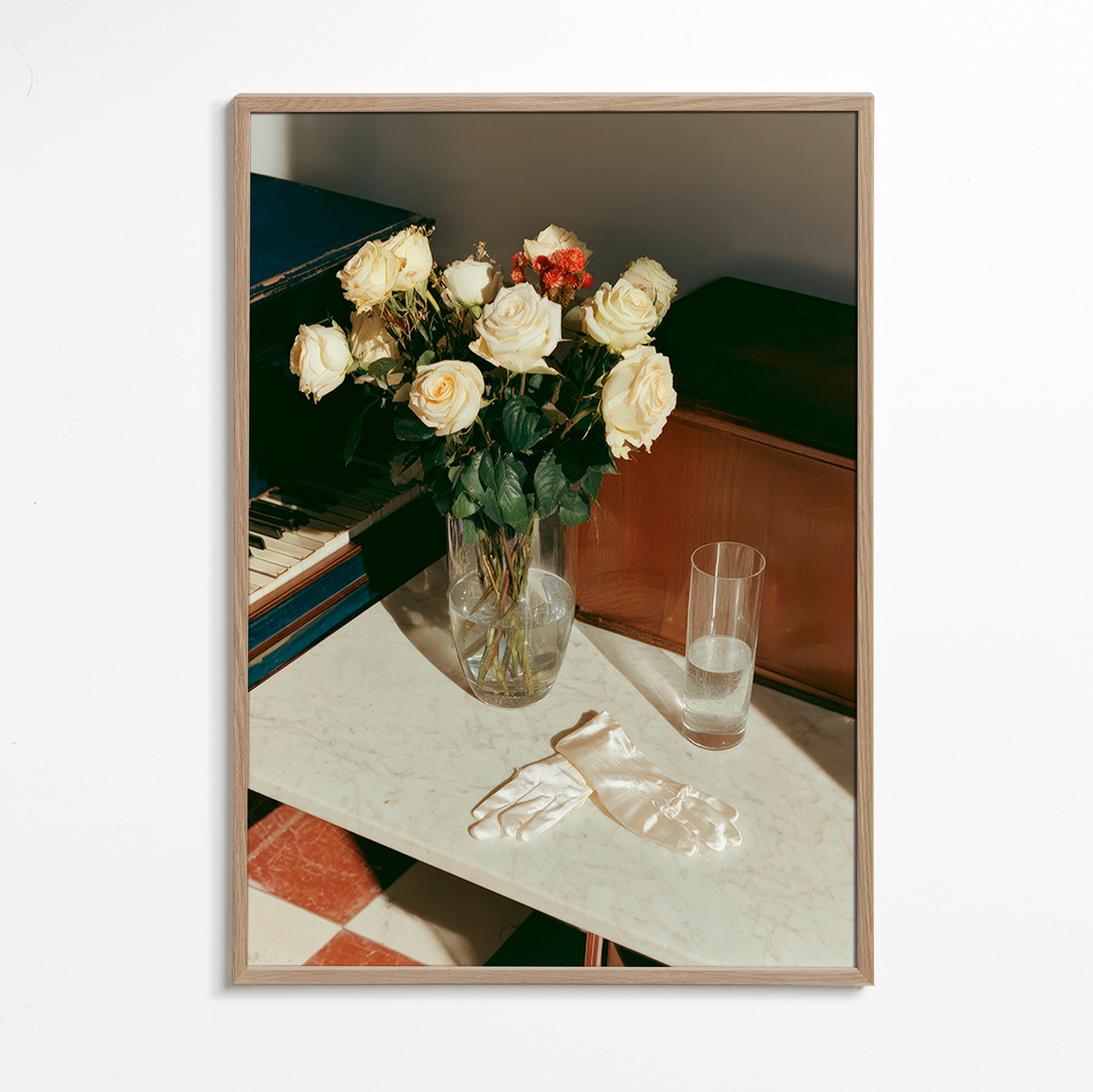 Botanischer Druck: weiße Rosen