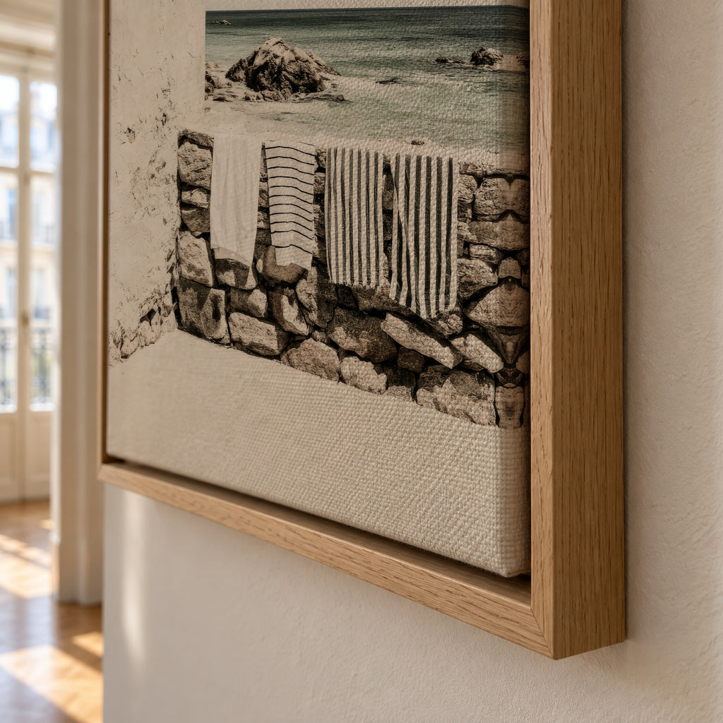 Seaside Towels - Framed canvas detail
