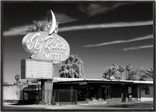 Black Nevada - Sky Ranch Motel Vegas